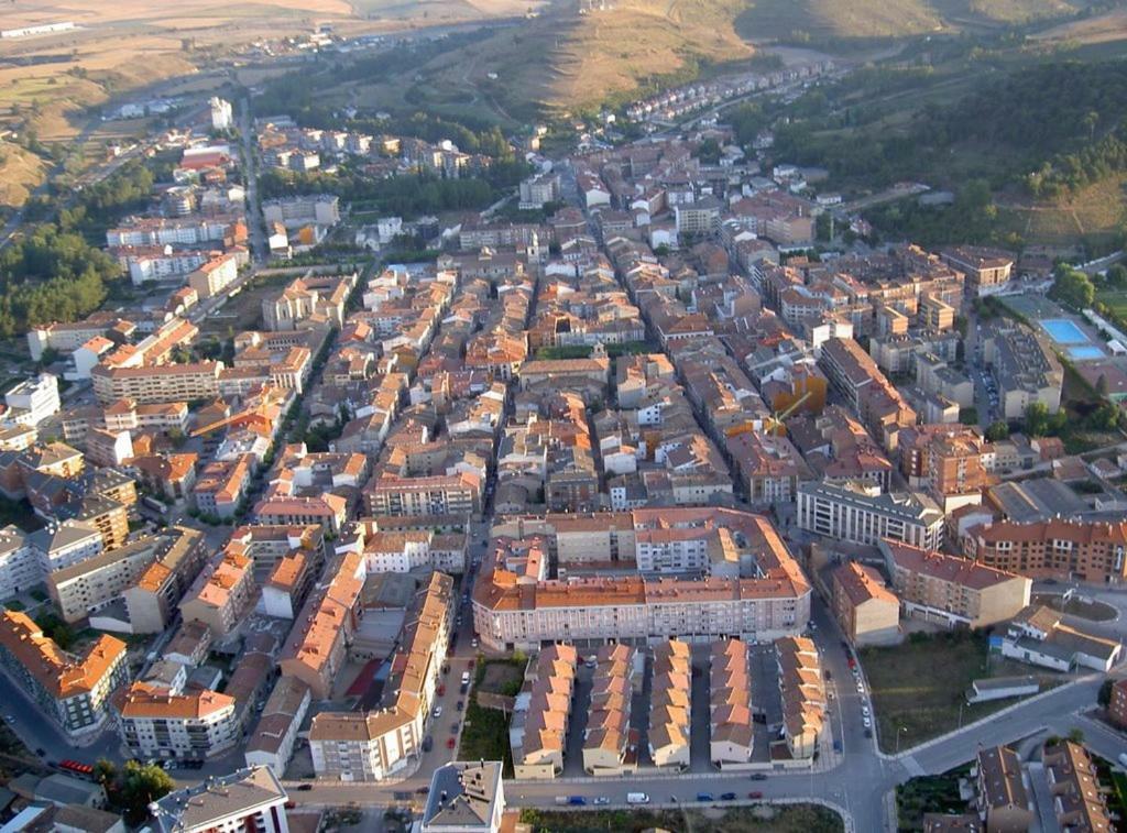 Vivienda Briviesca La Vega Appartement Buitenkant foto